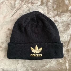 Adidas trefoil beanie